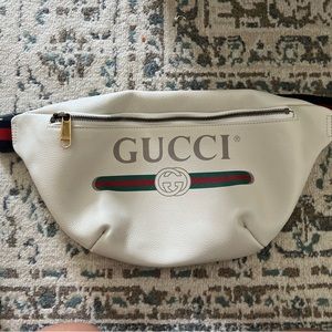 Gucci belt bag. Great condition.